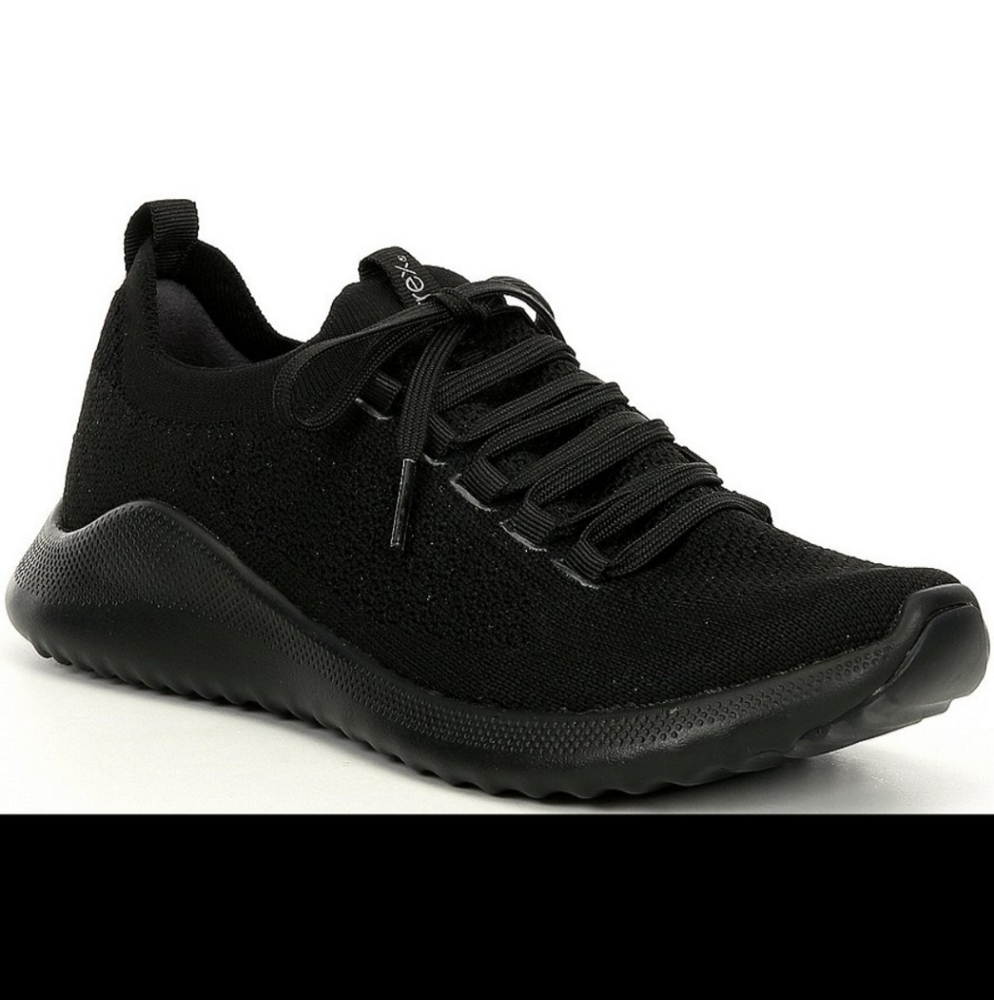 Aetrex Black Sneakers Modern Knit Design